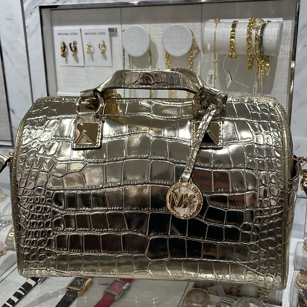 Michael Kors Grayson Md Metallic Crocodile Embossed Leather Satchel
Pale Gold - Picture 9 of 16